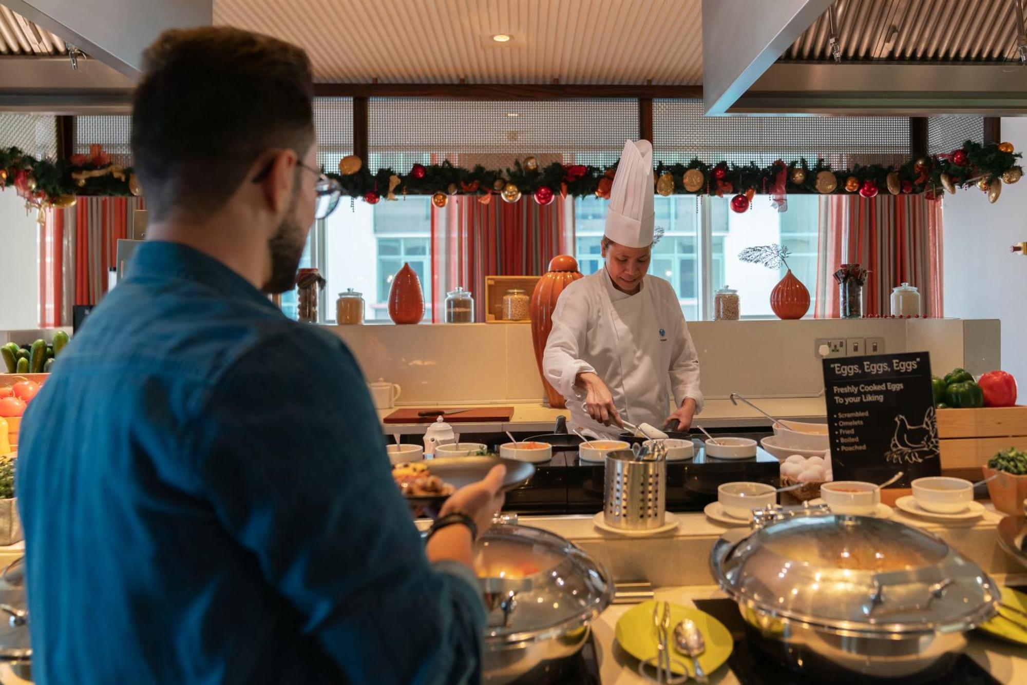 Centro Al Manhal By Rotana Hotell Abu Dhabi Eksteriør bilde