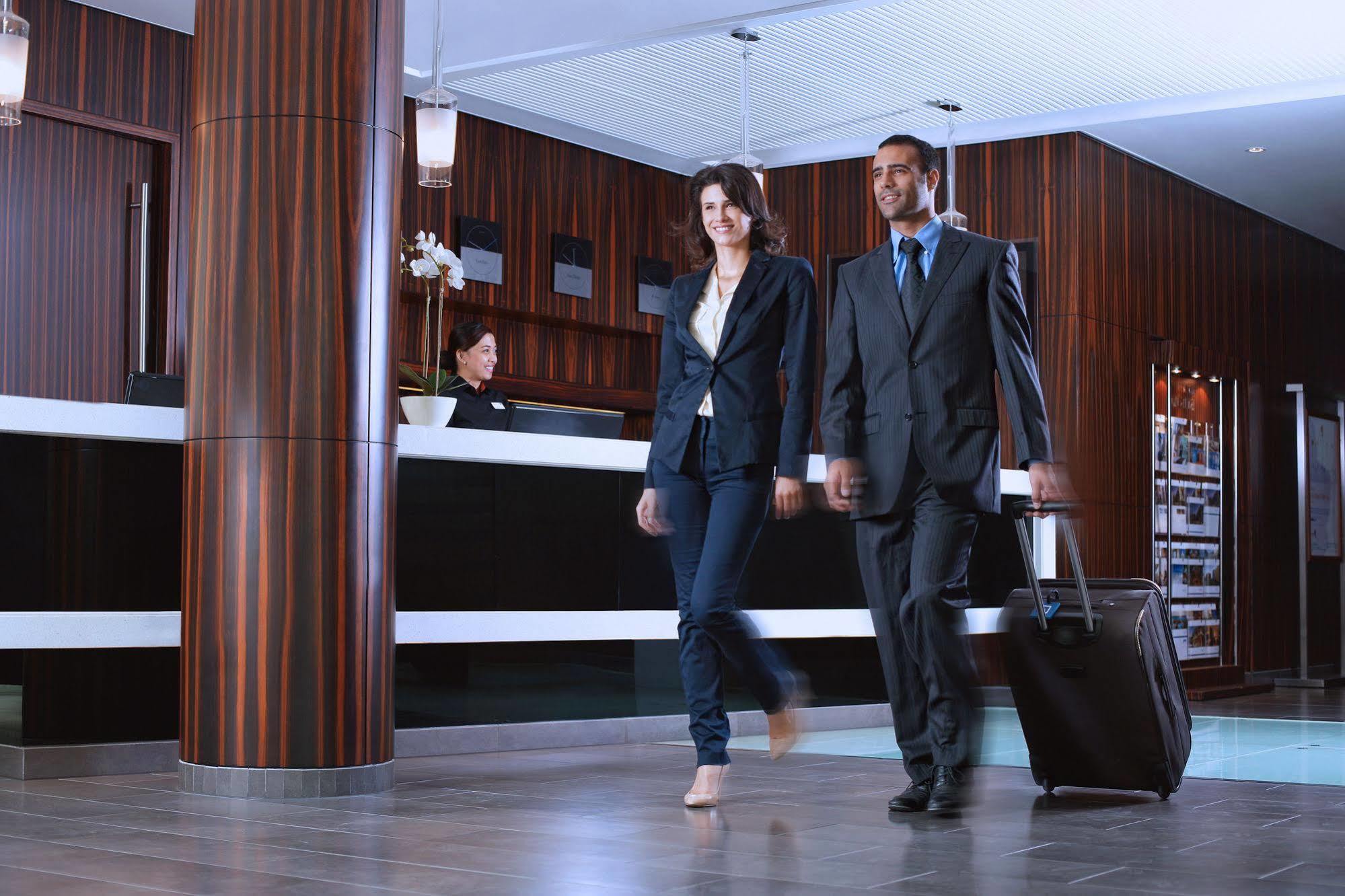 Centro Al Manhal By Rotana Hotell Abu Dhabi Interiør bilde